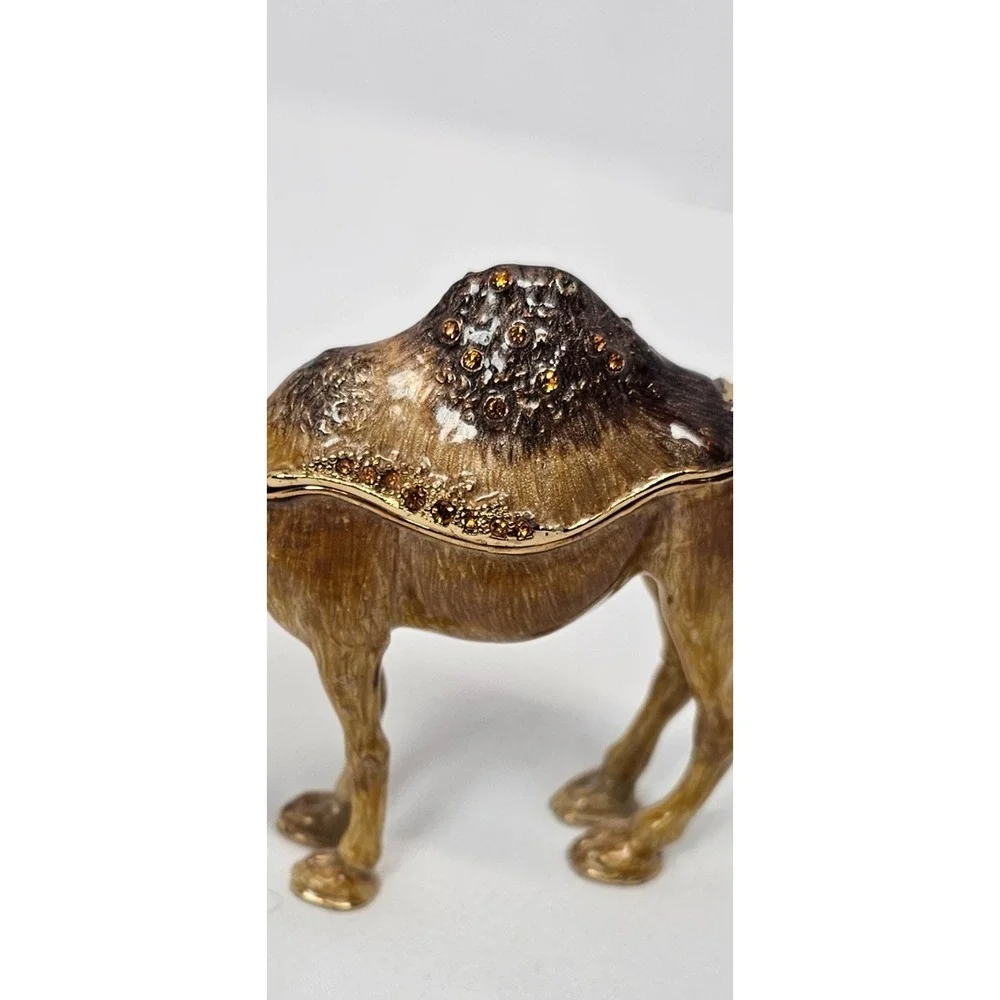 RUCINNI Camel‎ Jeweled Trinket Box Swarovski Crystal Hinged Minor Damage
